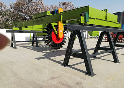 wheel type large scale compost turner